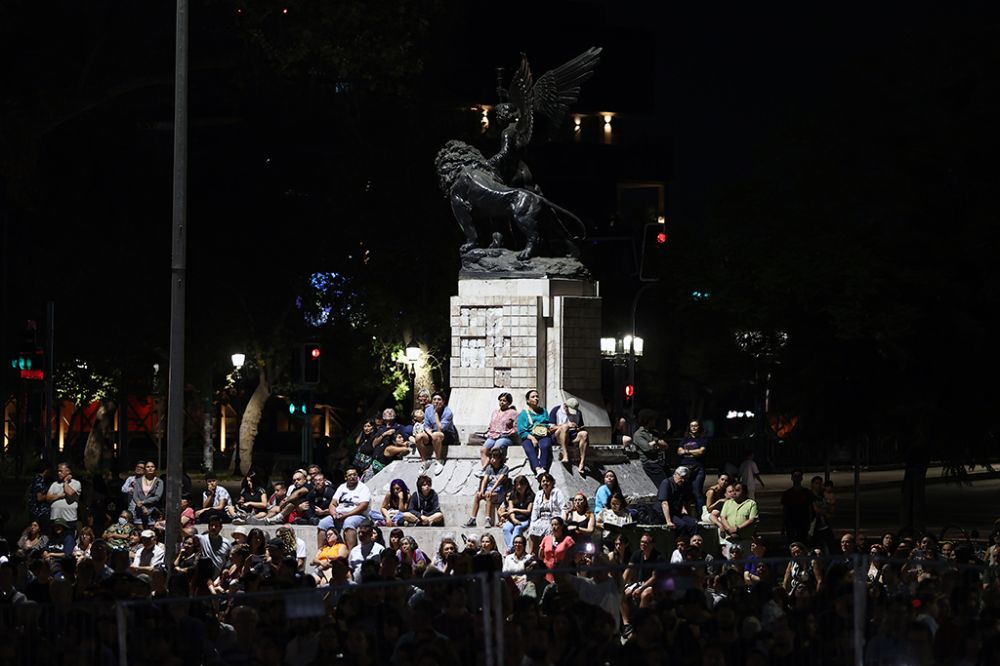 Escrita por el músico alemán Carl Orff, la obra se basa una serie de cantos medievales que contenían poemas sobre el amor, el placer, el clero y la vida social. 